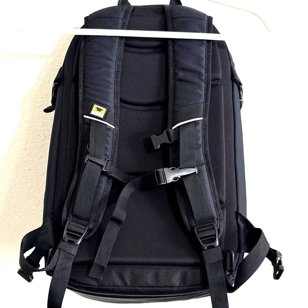 Mountainsmith Spectrum Camera Backpack Black Yellow Padded DSLR Laptop Bag